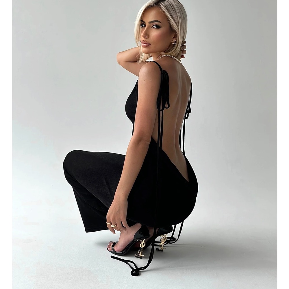 Elizabeth Luxx Serenity Backless Maxi Dress- Black